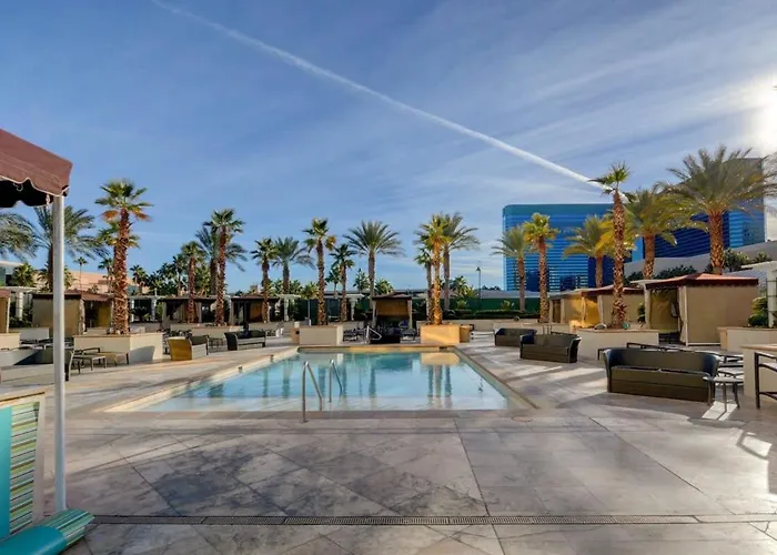 Mgm Signature-21-703 Strip View Jacuzzi Studio